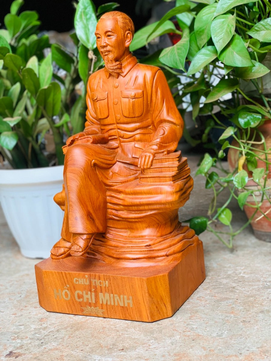 Tượng Toàn Thân Bác - Hồ Chí Minh Ngồi