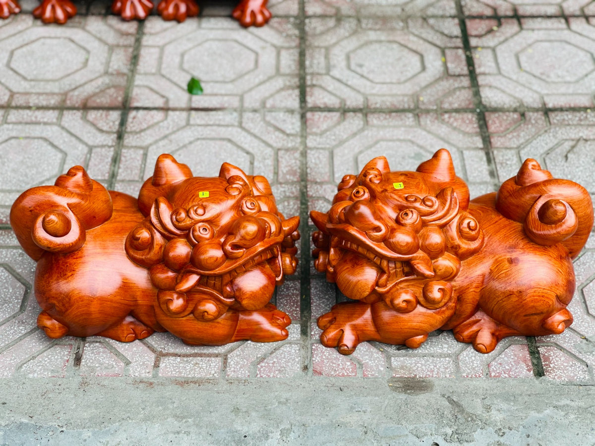 Cặp Tượng Linh Vật Con Nghê Béo Gỗ Hương