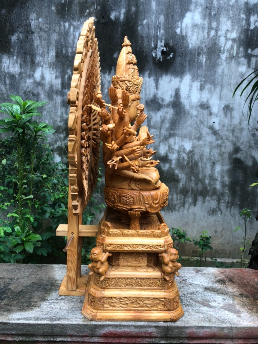 Tượng Thiên Thủ Thiên Nhãn -  Nghìn tay nghìn mắt