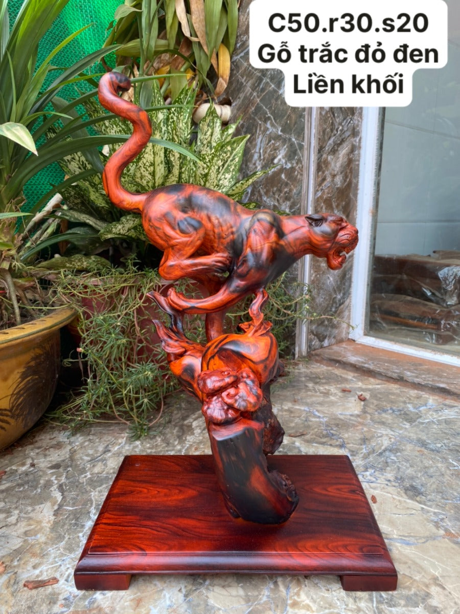 Tượng Báo Bứt Tốc Săn mồi gỗ trắc