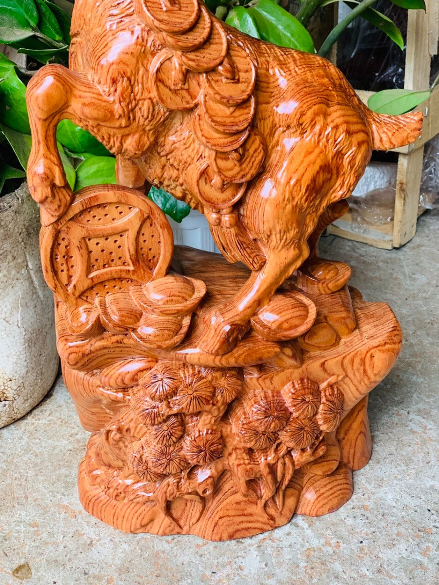 Dê Núi Ngậm Chuồi Tiền Tài Lộc