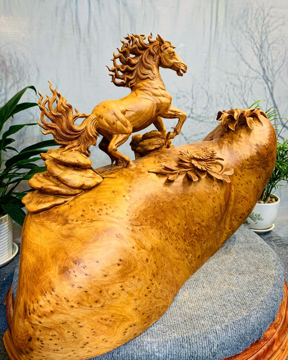 Tượng Nhất Mã Nu Ngọc Am Cực Vip