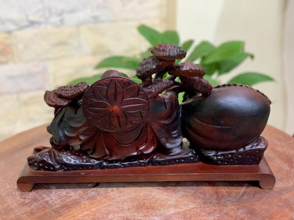 Di Lặc Kéo Bao Tiền Vác Cành Nấm Llinh Chi Ngàn Năm Gỗ Trắc