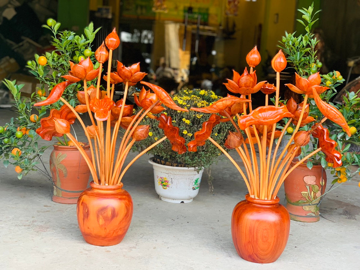 Bình Hoa Sen 17 Bông Gỗ Hương Đỏ