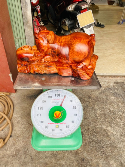 Tượng Heo Tài Lộc Gỗ Hương Việt Nằm Giữ Tiền