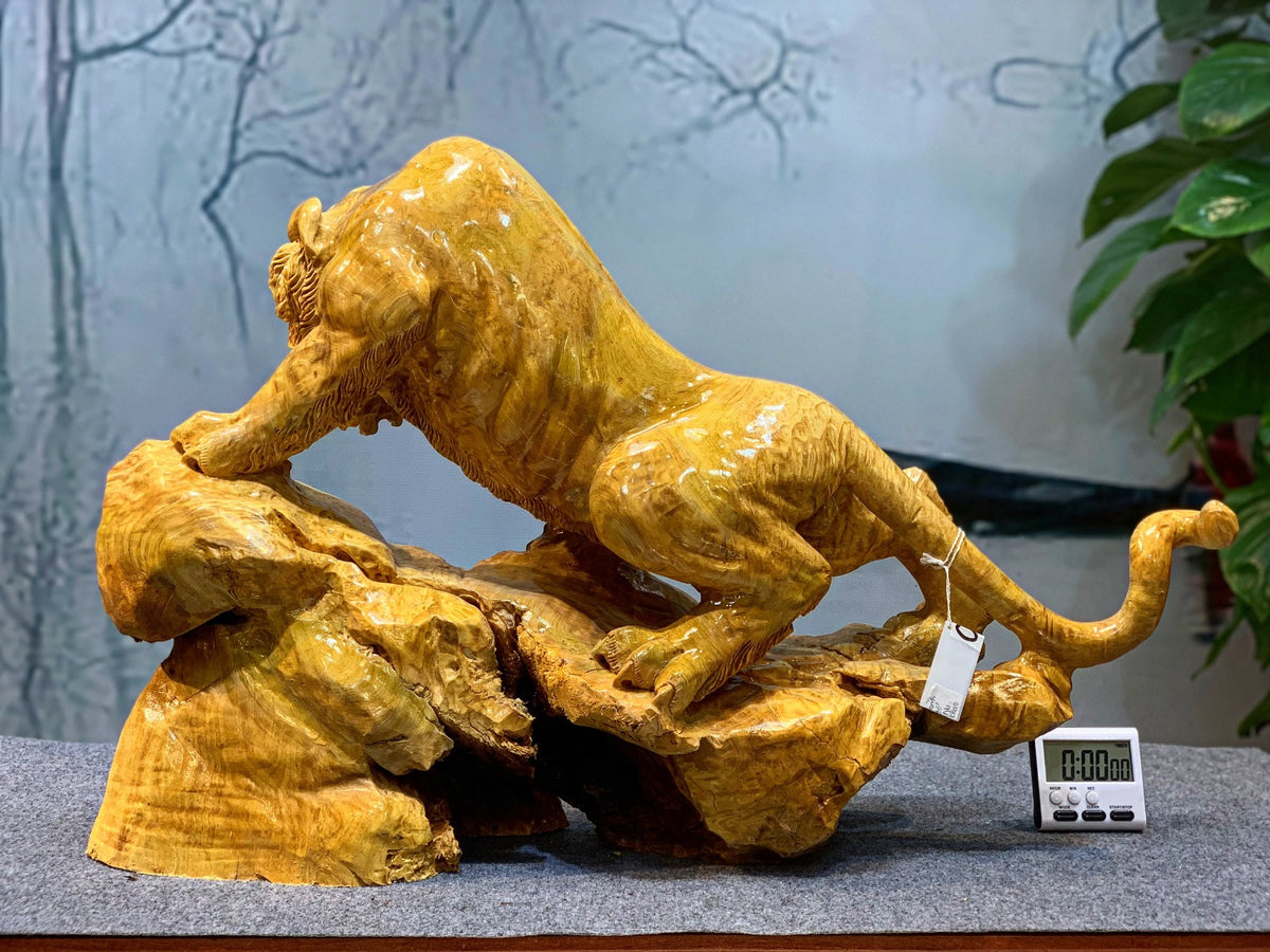 Tượng Linh Vật Con Hổ Gỗ Nu Kháo