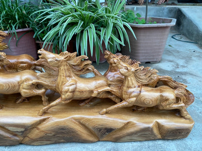 Bát mã Phi Thiên Gỗ Ngoc Am Thơm Ngát