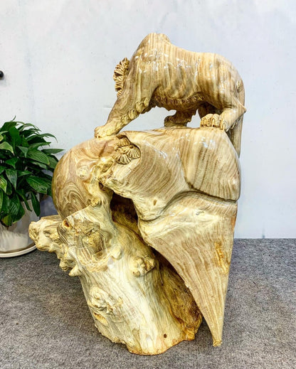 Tượng Mãnh Hổ Săn Mồi Gỗ Nu Ngọc Nghiến