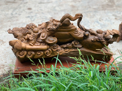 Tượng Di Lặc Tam Phúc Ngồi Cầm Cuốn Thư - Gỗ Bách Xanh
