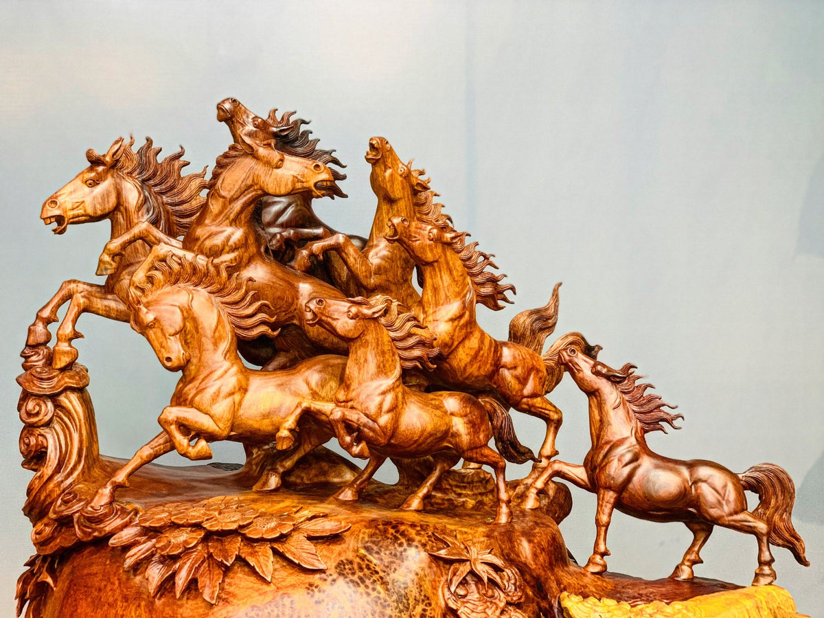 Tượng Bát Mã Truy Phong - Gỗ Nu Hương Cao 68cm Ngang 66cm