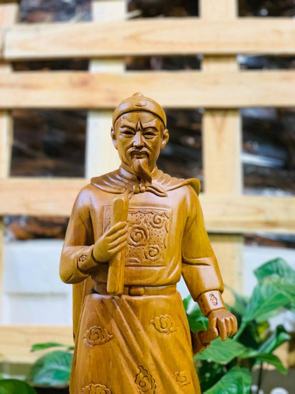 Tượng Trần Quốc Tuấn Hưng Đạo Đại Vương - Gỗ Bách Xanh