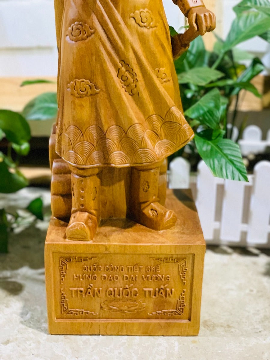 Tượng Trần Quốc Tuấn Hưng Đạo Đại Vương - Gỗ Bách Xanh
