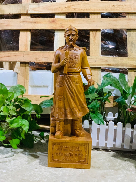 Tượng Trần Quốc Tuấn Hưng Đạo Đại Vương - Gỗ Bách Xanh