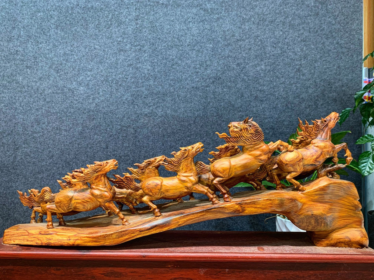Tượng Bát Mã Truy Phong - Gỗ Sưa Đỏ Quý Hiếm