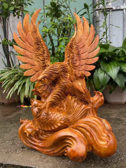 Tượng Phong Thủy Đại Bàng Săn Cá - Gỗ Hương Việt