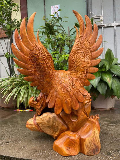 Tượng Phong Thủy Đại Bàng Săn Cá - Gỗ Hương Việt