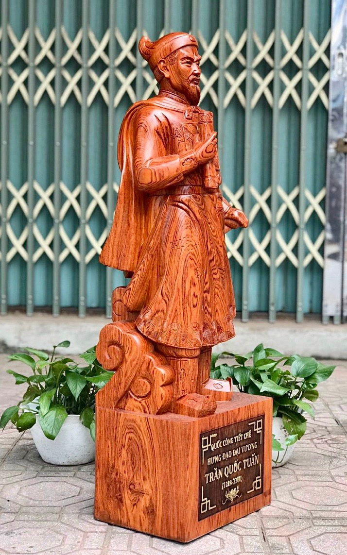 Tượng Hưng Đạo Đại Vương Trần Quốc Tuấn - Gỗ Hương Đá Cao 1m
