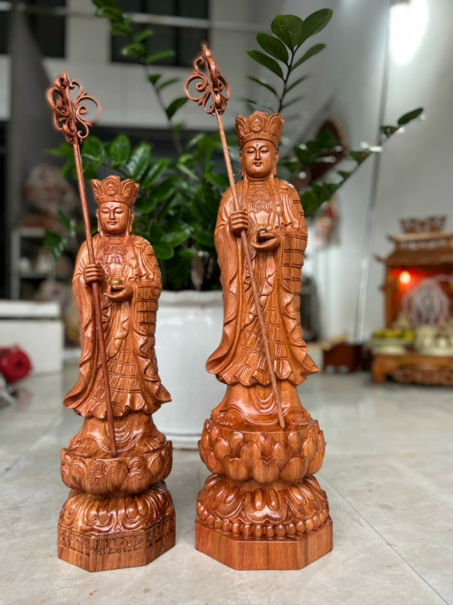 Tượng Phật Địa Tạng Vương Bồ Tát Đứng Trên Đài Sen - Gỗ Hương