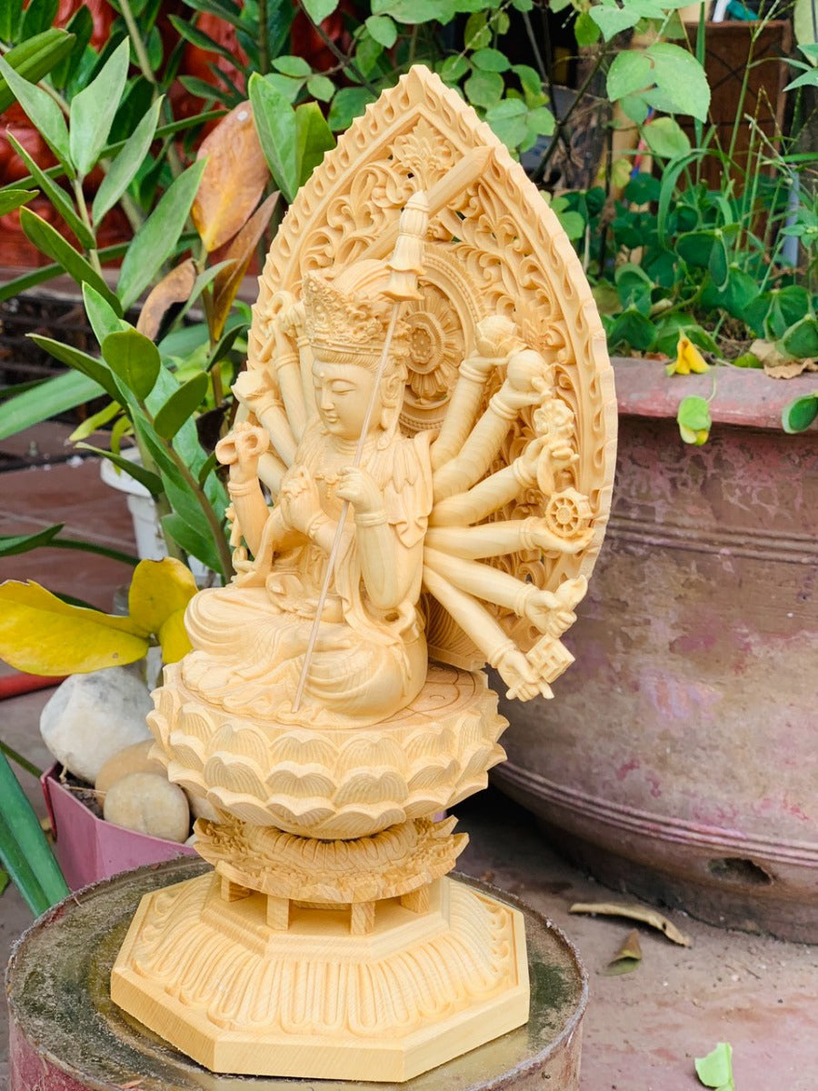 Tượng Gỗ  Phật Mẫu Chuẩn Đề Để Ô Tô