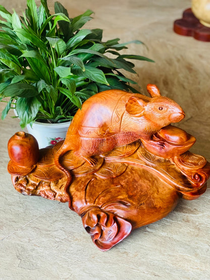 Tượng Cụ Tí Tài Lộc Ngồi Bao Tiền Ôm Chĩnh Vàng - Gỗ Sụn Hương Việt Liền Khối