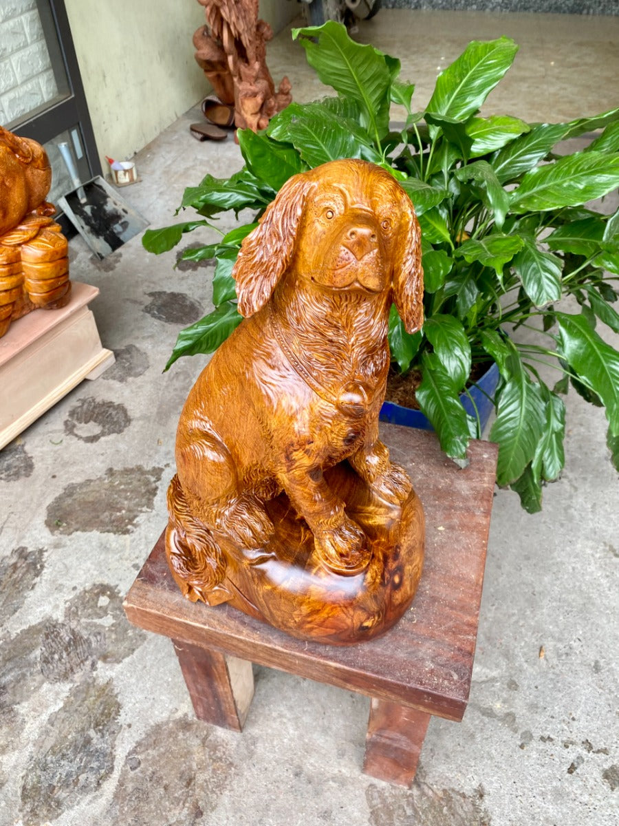 Tượng Linh Vật Con Chó Ngôi Canh Bao Tiền