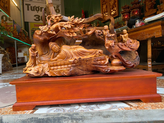 Tượng Gỗ Phật Nhập Niết Bàn Dưới Tán Cây Bồ Đề