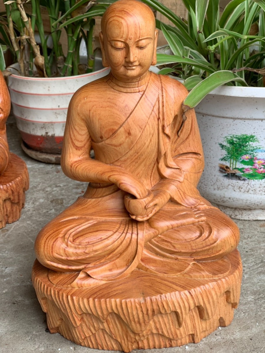 Tượng Gỗ Thánh Tăng Sivali