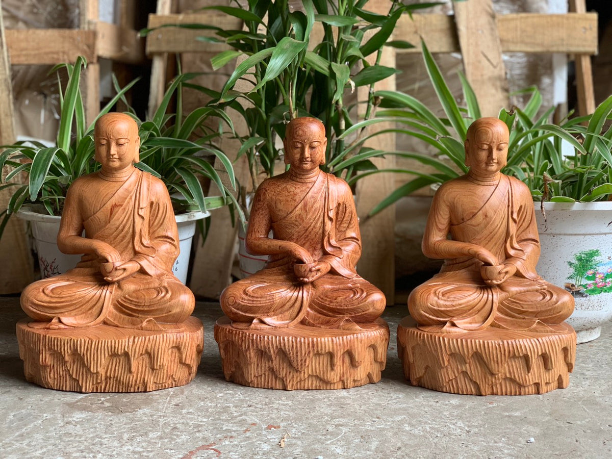 Tượng Gỗ Thánh Tăng Sivali