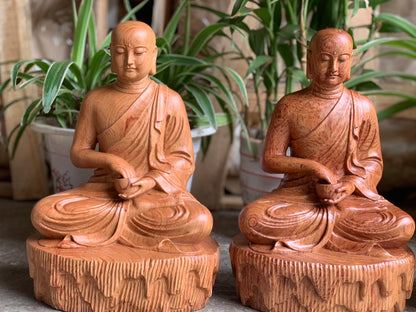 Tượng Gỗ Thánh Tăng Sivali