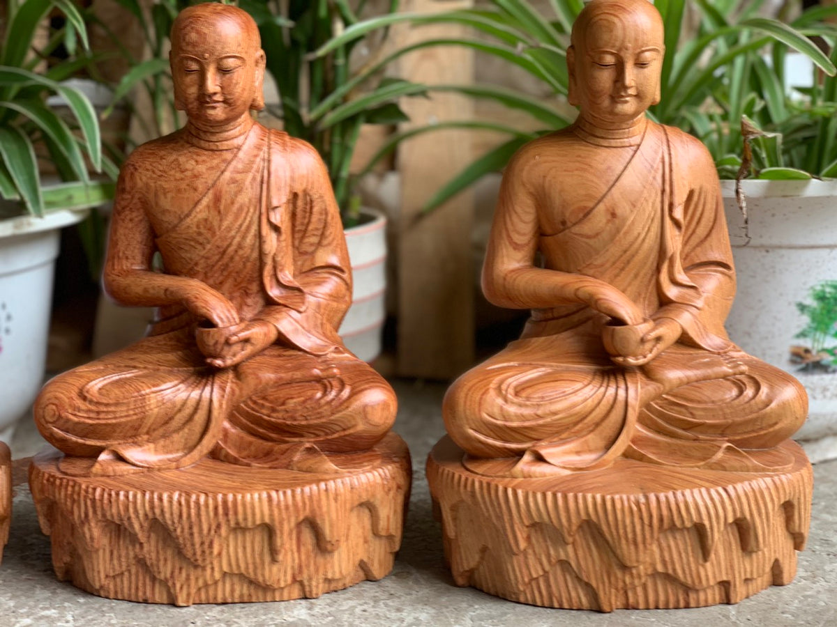 Tượng Gỗ Thánh Tăng Sivali