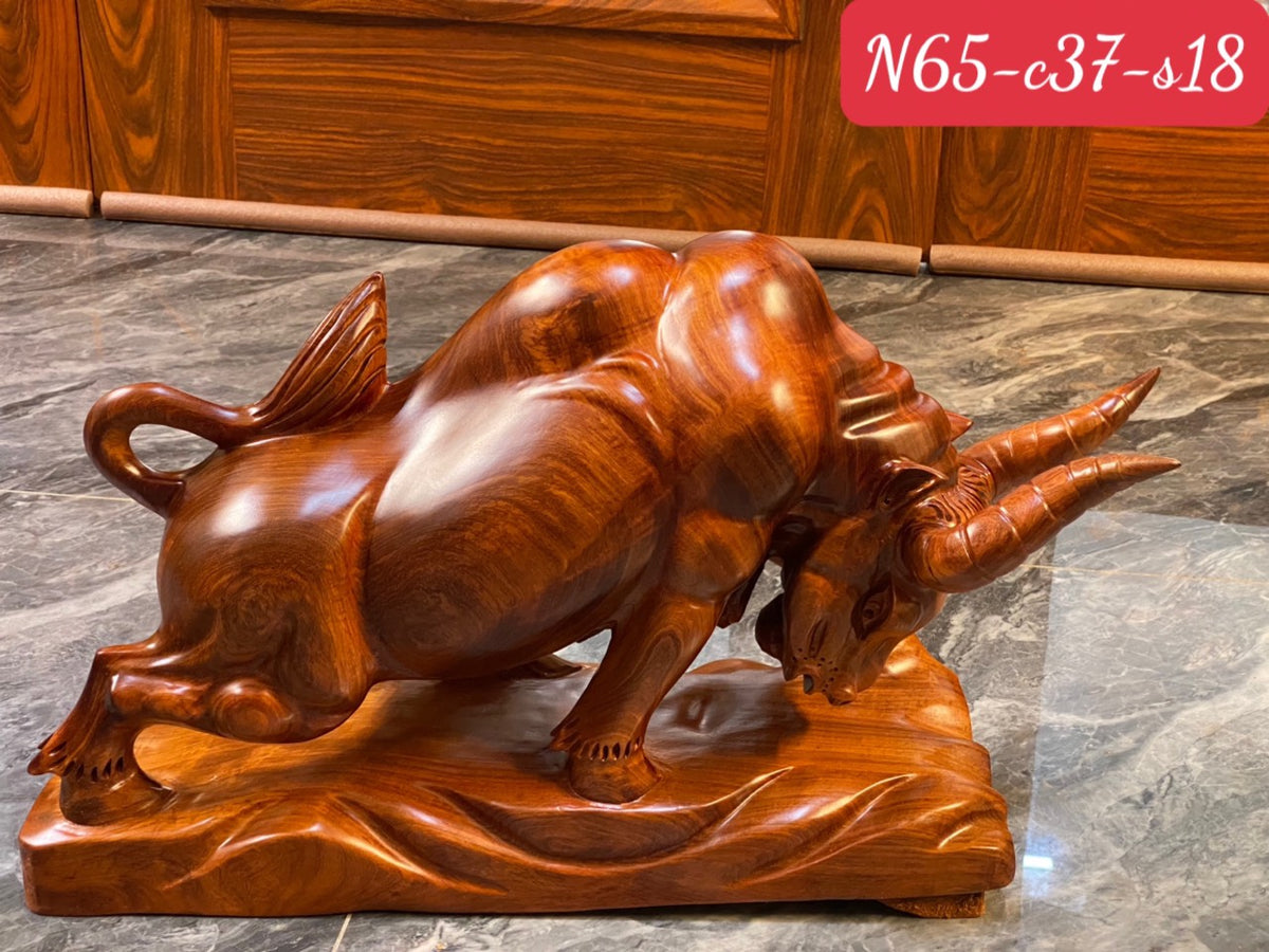 Bò Tót Phong Thủy Cao 37 Gỗ Hương