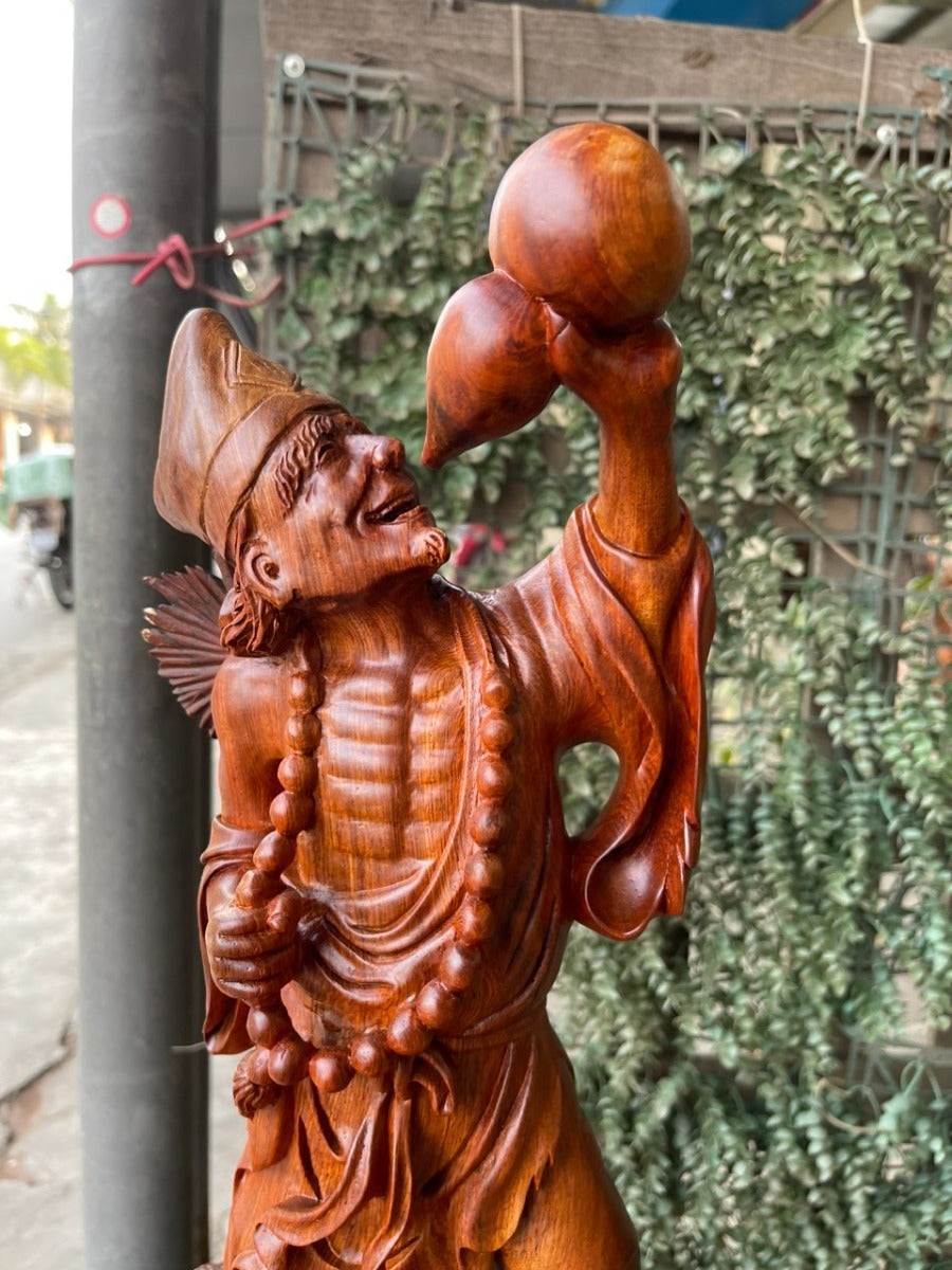 Tượng Gỗ Tế Công Uống Say