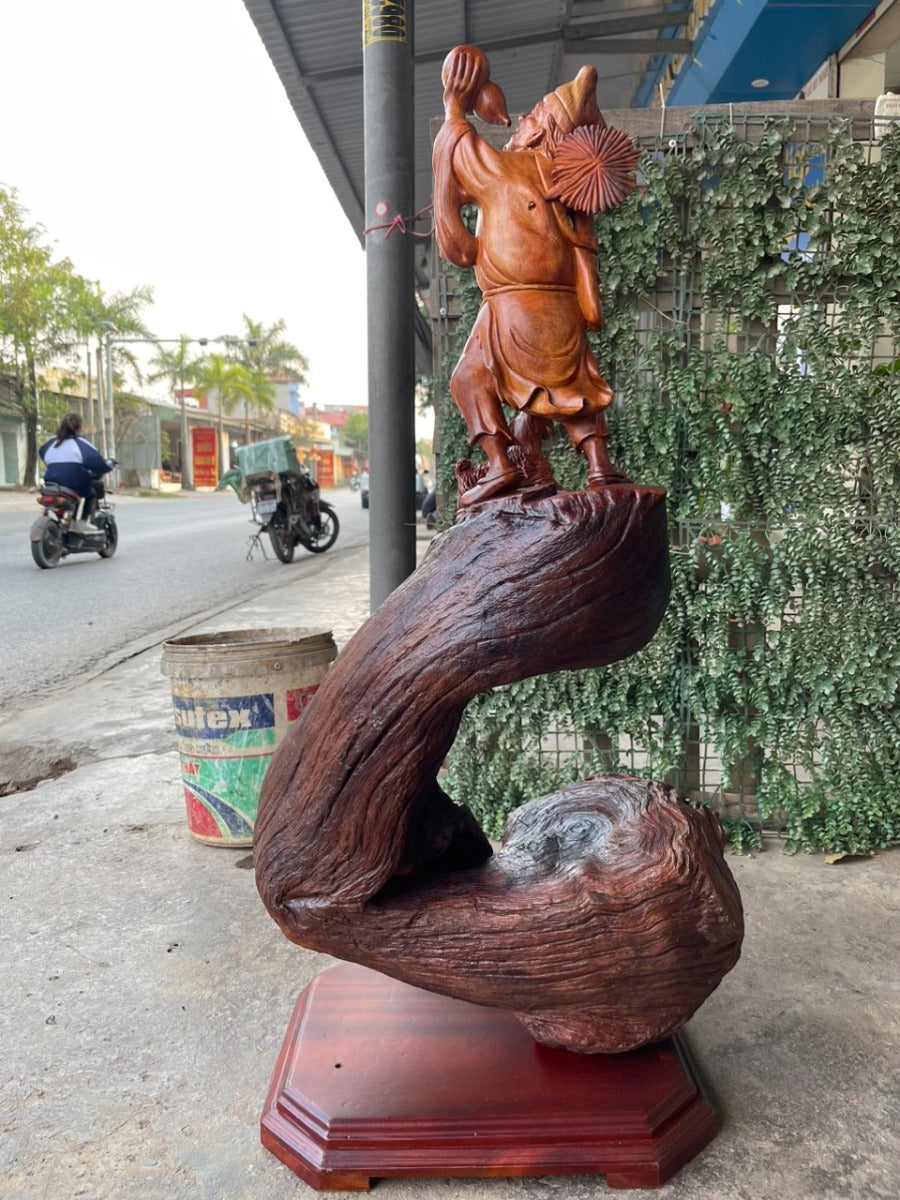 Tượng Gỗ Tế Công Uống Say