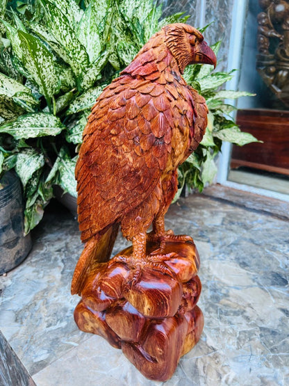 Đại Bàng Đứng Phong Thủy Gỗ Hương Cao 48cm