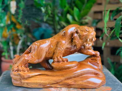 Tượng Hổ Phong Thủy Trấn Thạch Gỗ Hương Dài 35cm