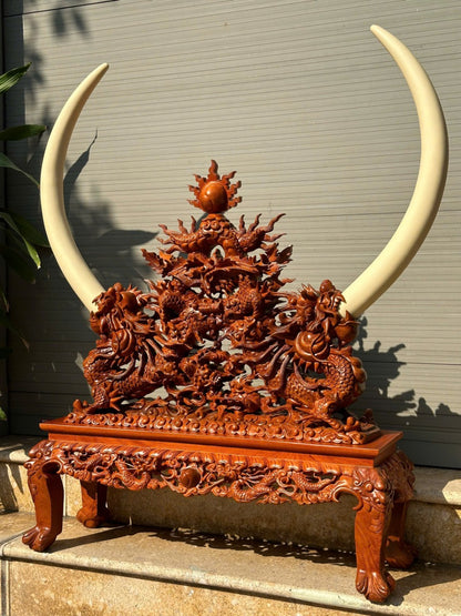 Giá Đỡ Ngà Voi Gỗ Hương Đá