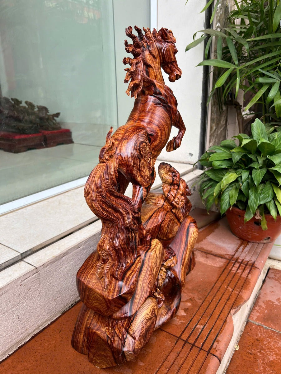 Tượng Linh Vật Ngựa Nhất Mã Phi Thiên Gỗ Cẩm Việt Cao 54cm