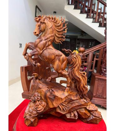 Tượng Linh Vật Ngựa Gỗ Sưa Bắc - Nhất Mã Cao 45