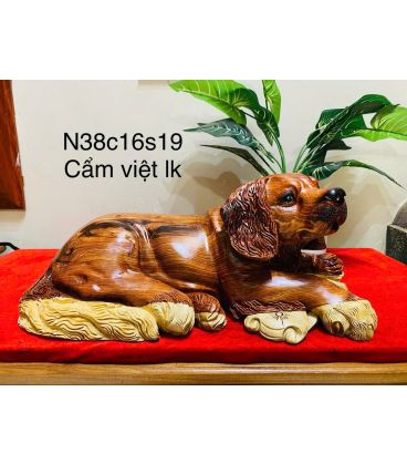 Tượng Linh Vật Chó Nằm Gỗ Cẩm Ngang - Phong Thủy Kèm Kỷ Thảm Nhung,Cao 38cm