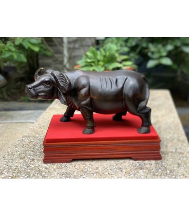 Tượng Con Trâu Tài Lộc - Gỗ Mun Hoa Liền Khối